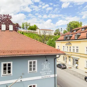 Hotel Dah-inn, Dachau